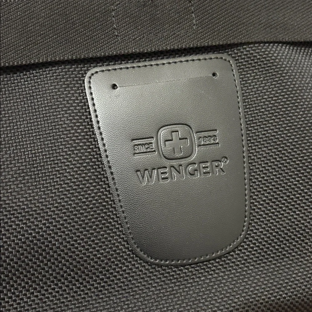 Swiss Engineering Black travel bag - removable shoulder strap - swiss gear